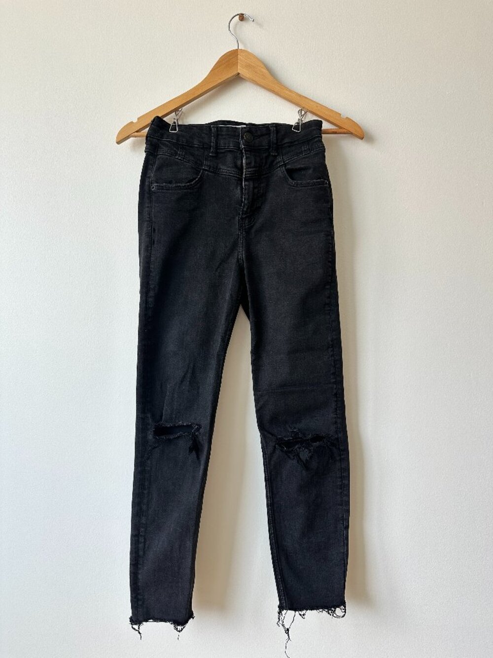 Bershka Black Distressed Women's Skinny Jeans